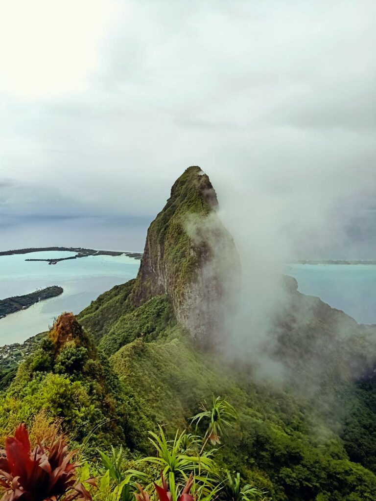 Bora Bora Geography : Pahia mount