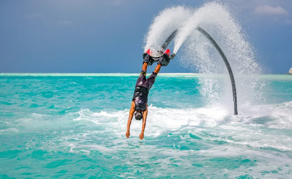 Flyboard dolphin trick