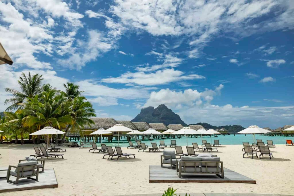 Picture of the main beach of the Le Bora Bora by Pearl Resorts