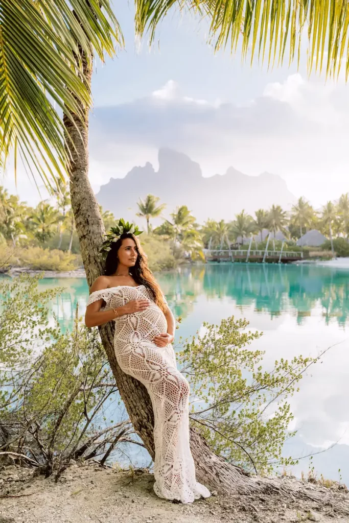 pregnant woman in Bora Bora