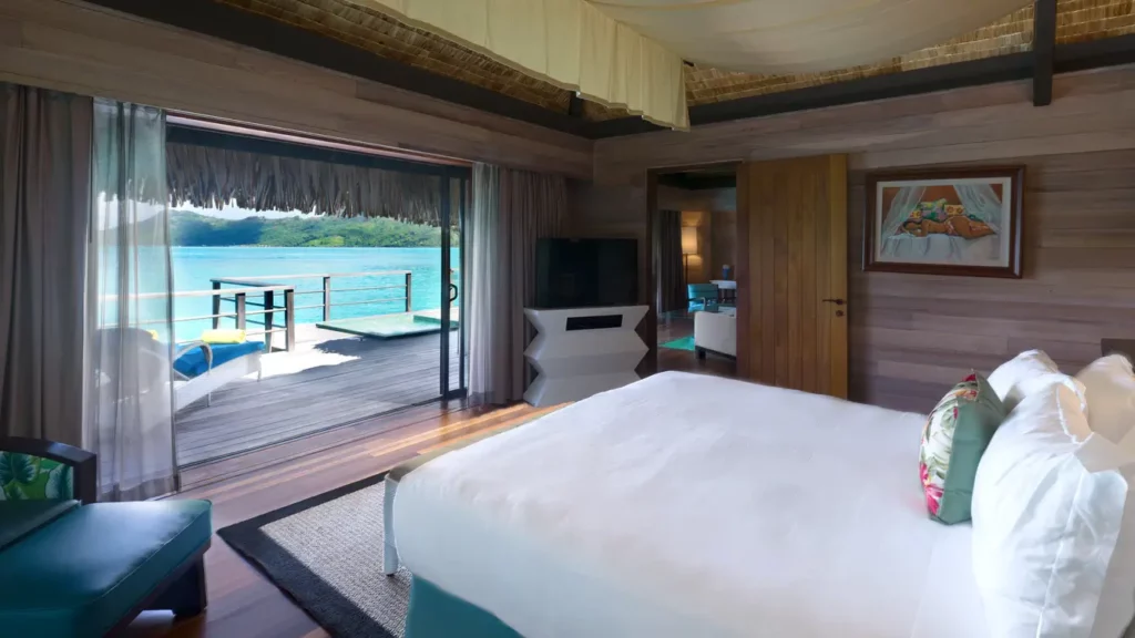Bedroom - Overwater Premier Otemanu - St Regis Bora Bora